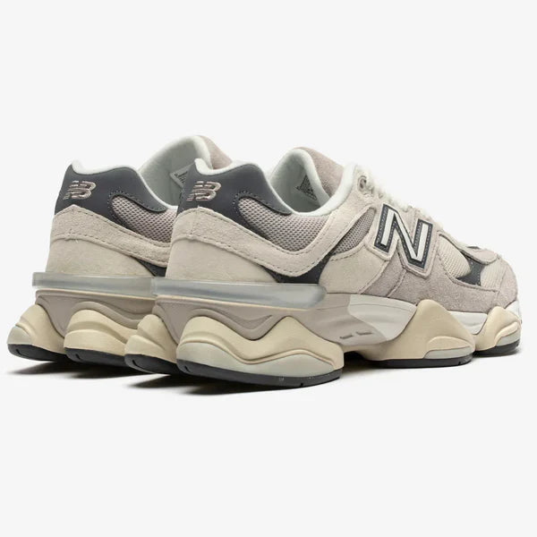 New Balance 9060 Bege
