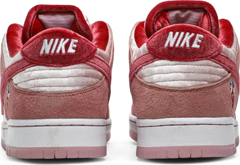 Dunk Low SB StrangeLove